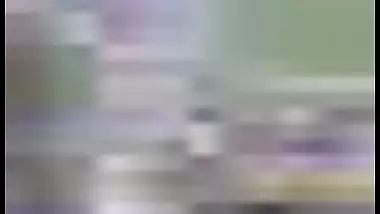 Tamil sex video of a slim teen girl having sex with her friends