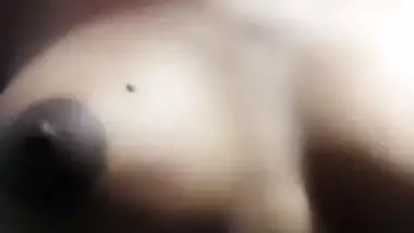 Round boobs college girl removing bra and topless