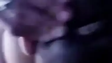 Cute Desi girl fingers hairy XXX vagina while waiting for her man