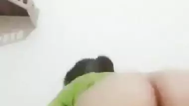 Sexy girl says sorry to her lover by sending her nude MMS