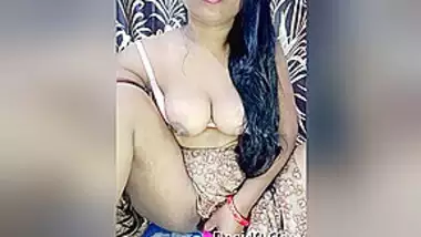 380px x 214px - Sexy Lata Bhabhi Shows Boobs And Pussy indian sex tube