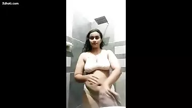Kerala Voyeur Fucking Video - Kerala Girl Irfana Undressing indian sex tube