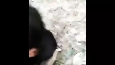 Mallu aunty outdoor sex with lover recorded by voyeur