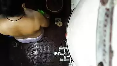 indian aunty bath video