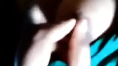 Bengali Boudi Showing Her Tits