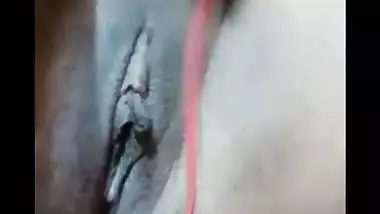 Cute girlfriend black pussy fingering on viral video call