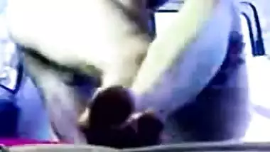 Muslim desi girl ki car mai bur chudai ka real porn mms