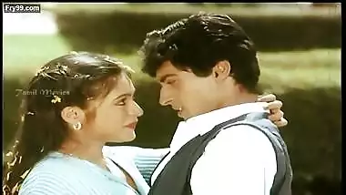 Rare hot yesteryear beauty Rupini boobs pressed hard, wet navel boob show in blouse