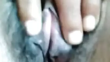 It is a pleasure to watch the porn video of Desi with hairy pussy
