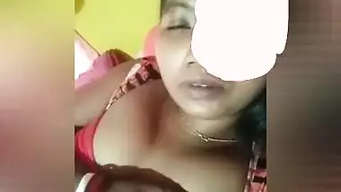 Cute Bhabhi movie scene call with a facebook ally of hers