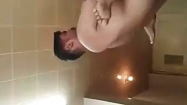 Lovers in OYO room fucking harder in missionary style