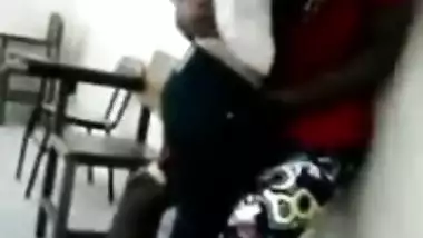 College babe got into pants her BF, while school teacher away, Desi mms scandal