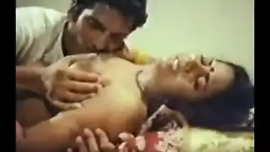 Desi Aunty With Big Boobs Xxx Porn House Wife Saree Sex With Neighbor  indian sex tube