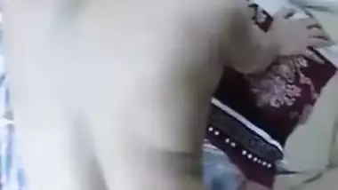 XXX sex is a good way for both man and Desi girl to make MMS video