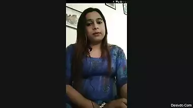 Bihar Bhabi Decent Size Booby Video Call With Other Bhabi indian sex tube