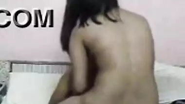 Amateur kuwari Gujarati desi girl sexy fuck xxx video with boyfriend