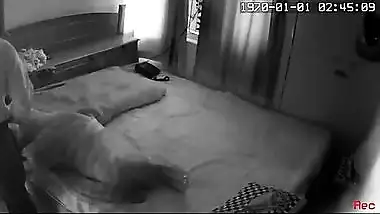 Hidden cam Indian mms scandal of a mature couple in a hotel room