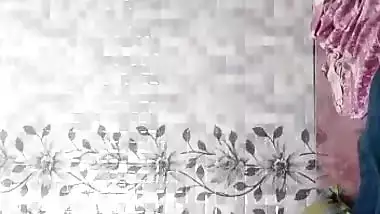 Desi girl painful fucking by boyfriend on cam