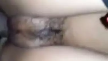Close-up home XXX video of the Desi babe who pretends to be sleeping