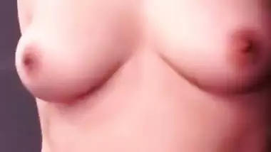 Instagram influencer nude show reveals huge boobs