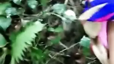 Lonely Desi woman looks ready for porn and a stranger starts filming her