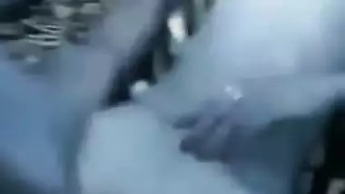 Skinny Desi girl lets boyfriend make MMS video during XXX coupling