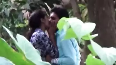 Xxx Hd Download Kiss Gujarati - 22 She Want Lips Lock Wowo Hot Kissing indian sex tube