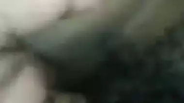 Hijabi Desi XXX girl gets pussy fingering by her lover in park MMS