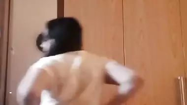 Cute big ass Indian girl nude viral videos exposed