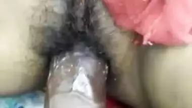 Desi XXX girl’s young pussy eats her boyfriend’s big dick outdoors MMS