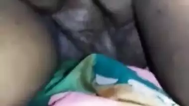 Sleeping desi bhabhi’s pussy