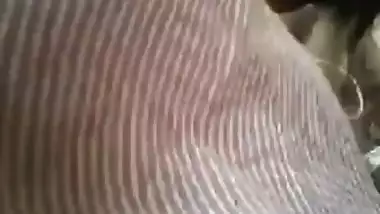 Outdoor sex video com of a slim desi girl satisfying her horny lover