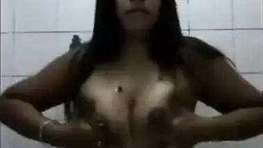 Tight Pussy Milf Fizz Foxy In Cold Shower Needing A Hot Anal Fuck