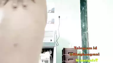 Desi actress Smita Paul hottest nude app content show