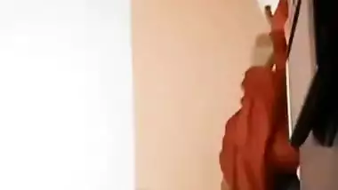 Kinky XXX sex of the Desi slut and her friend in bed is leaked MMS
