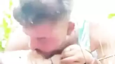 Beautiful Indian girl gets fucked XXX outdoors by her cute boyfriend MMS