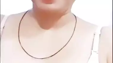 Young bhabhi stripping bra and showing boobs