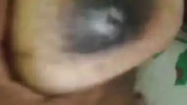 Sex with XXX boyfriend is the only thing that separates Desi girl from sleep