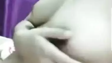 Indian hawt nude MMS movie scene of a hot legal age teenager cutie