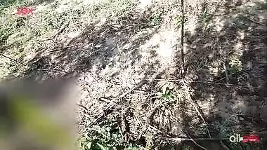 Village aunty sex - Lusty chick in yellow saree gives head n the forest