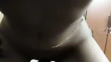 Hot sex MMS of a lady sucking a cock before riding it