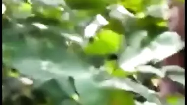 Jealous guy finally caught GF fuck with lover outdoor, Desi scandal XXX mms