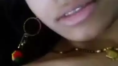 hot desi girl nude show and self body play for her lover