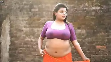 Big Boobs Indian Stepmom Teased Me in Kitchen & I Fucked Her in Bedroom