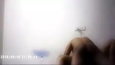 Self shot hindi sexy movie of a desi girl enjoying a nice home sex session