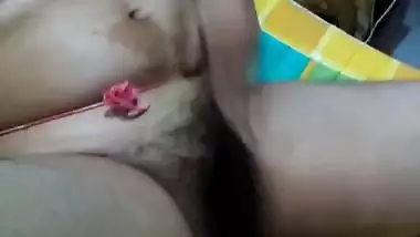 Horny desi bhabhi return and fingering pussy