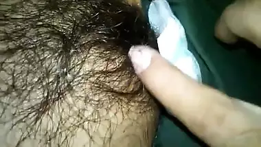 Man looks at Desi girlfriend's body and desire to film porn video fills him