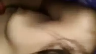 Desi girl agrees to porn video if the boyfriend won't film her face