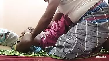Friend's Desi wife is a slut that comes to the man for XXX session