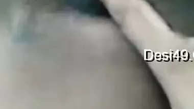 Petite Desi hottie records herself XXX stripping and posing nude